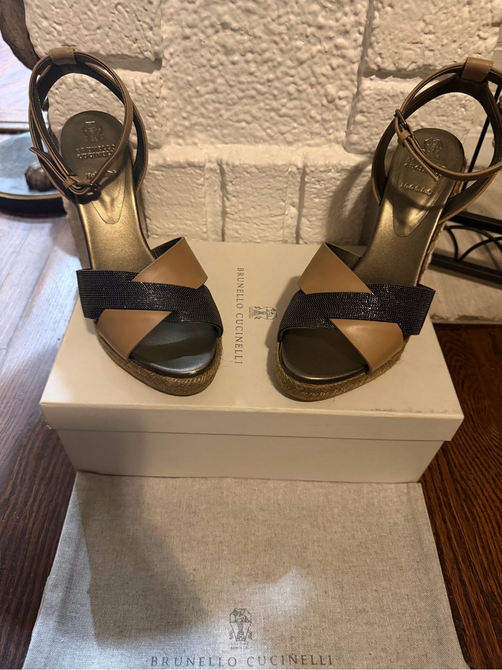 NEW! Brunello Cucinelli Monili Leather Wedge Espadrilles. Size: EU38.5/US8.5.